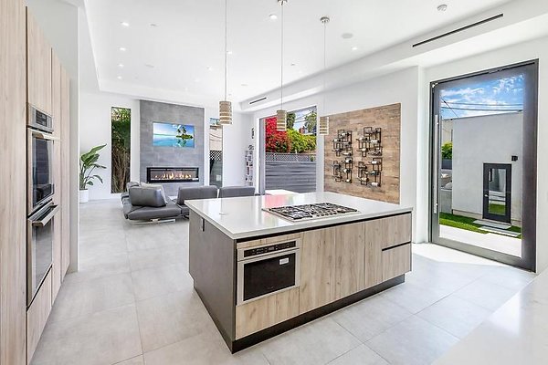 UNIVERSAL-B169-CHEVHILLS-15 UNIVERSAL-B169-CHEVHILLS-15