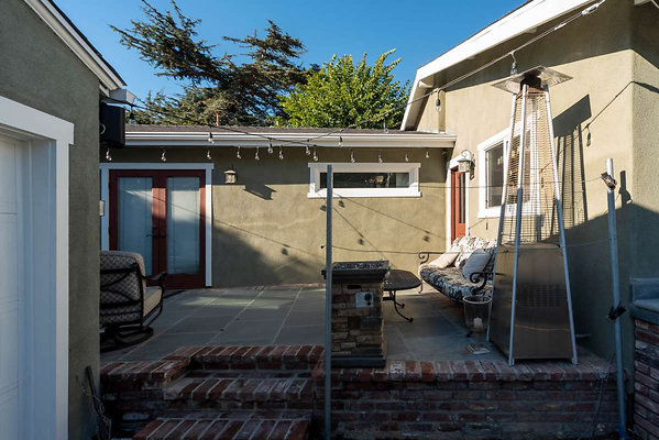 13103 patio 4