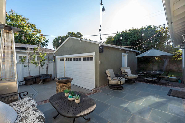 13103 patio 2