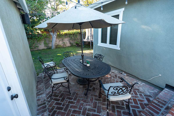 13103 patio 5
