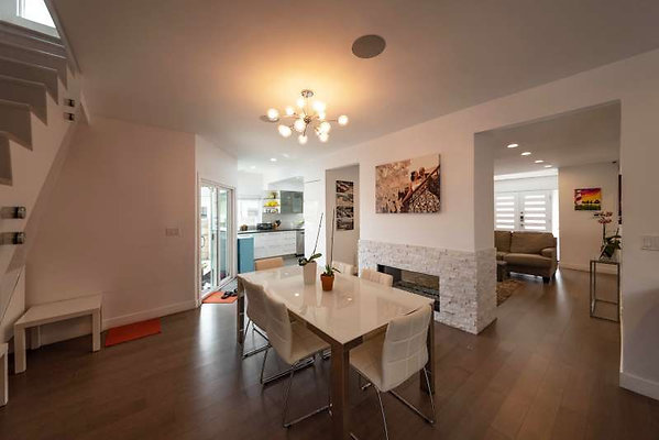 11414 dining 3