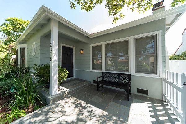 12788 porch 1