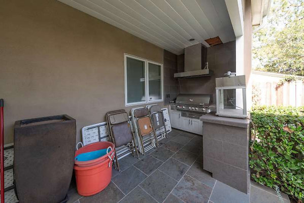 11213 patio 8