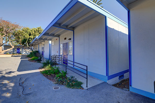 UNIVERSAL-C122-LA-230 UNIVERSAL-C122-LA-230