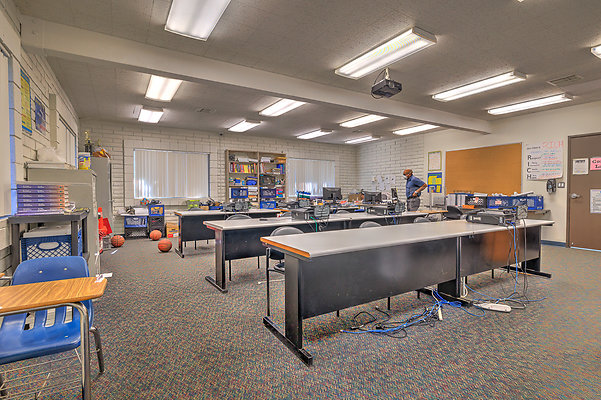 UNIVERSAL-C122-LA-242