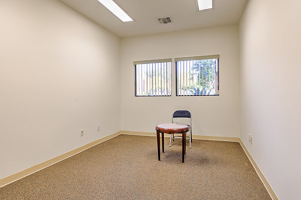 UNIVERSAL-C122-LA-208 UNIVERSAL-C122-LA-208