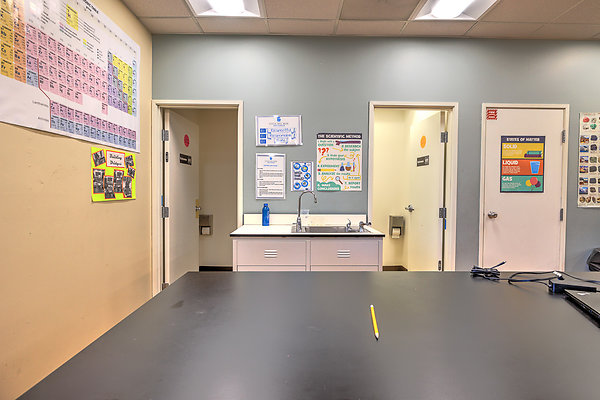 UNIVERSAL-C122-LA-246