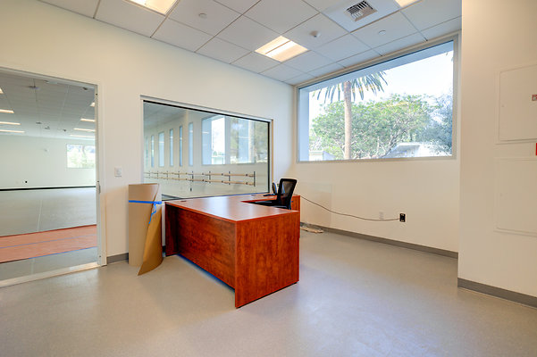 UNIVERSAL-C122-LA-180 UNIVERSAL-C122-LA-180