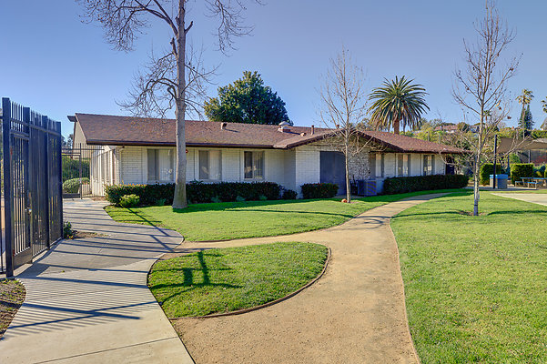 UNIVERSAL-C122-LA-232 UNIVERSAL-C122-LA-232