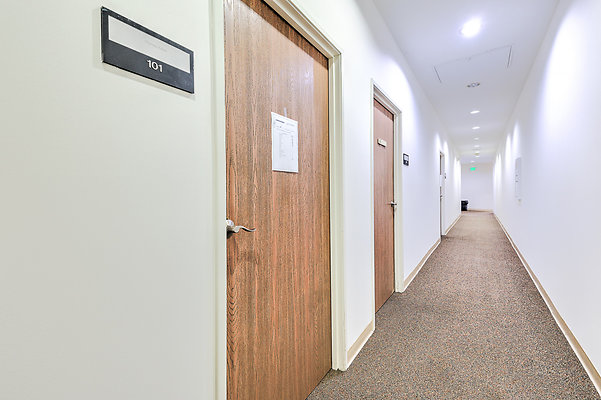 UNIVERSAL-C122-LA-220 UNIVERSAL-C122-LA-220