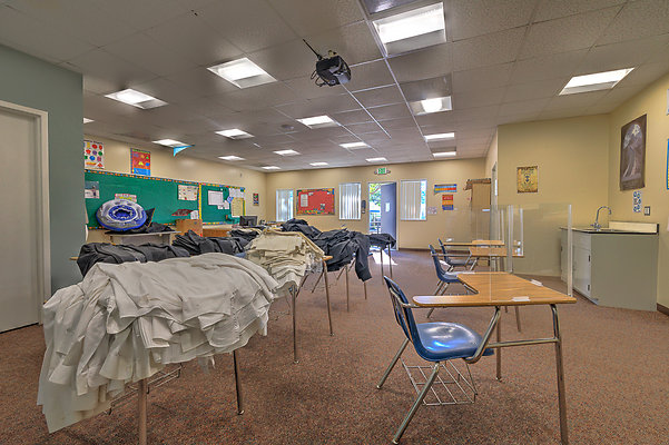 UNIVERSAL-C122-LA-253