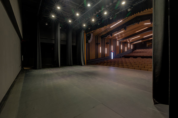 UNIVERSAL-C122-LA-137 UNIVERSAL-C122-LA-137