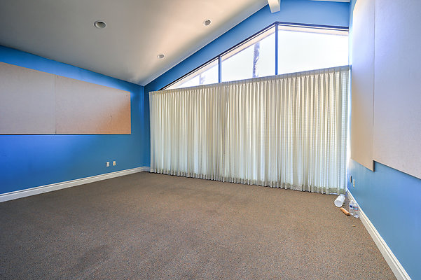 UNIVERSAL-C122-LA-194 UNIVERSAL-C122-LA-194