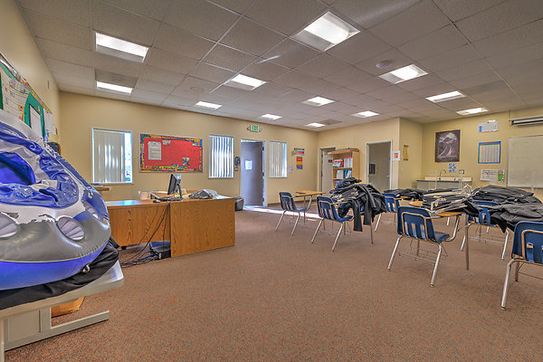 UNIVERSAL-C122-LA-252