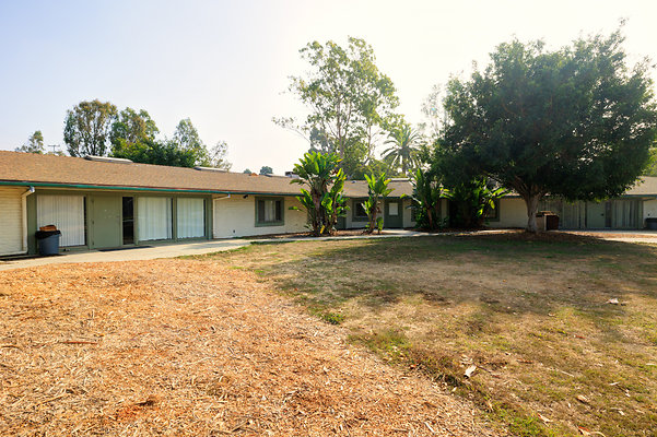 UNIVERSAL-C122-LA-17 UNIVERSAL-C122-LA-17