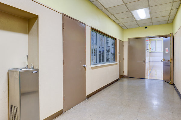 UNIVERSAL-C122-LA-83 UNIVERSAL-C122-LA-83