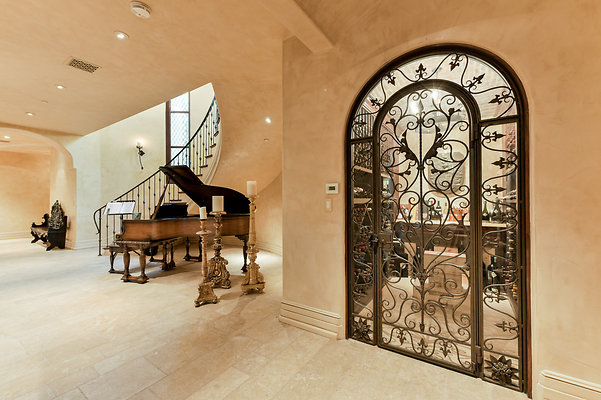 UNIVERSAL-D020-BW-33