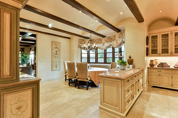 UNIVERSAL-D020-BW-37