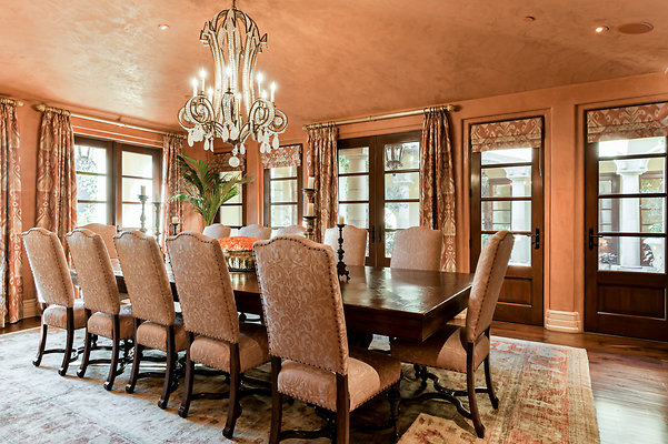 UNIVERSAL-D020-BW-18