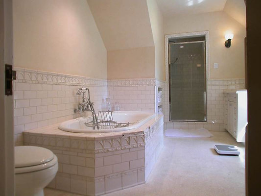 8580 bath 1