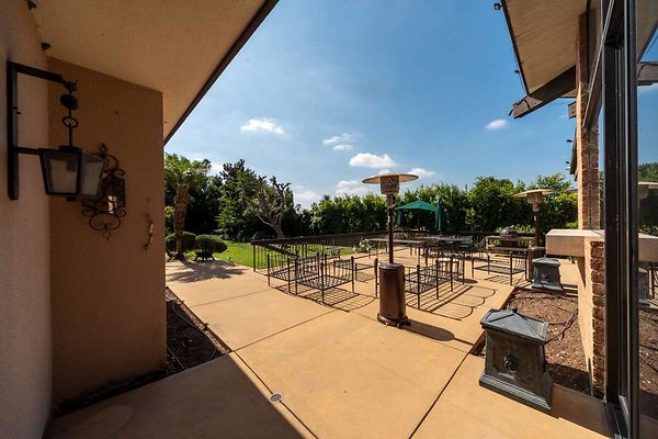 13851 patio 1 13851 patio 1