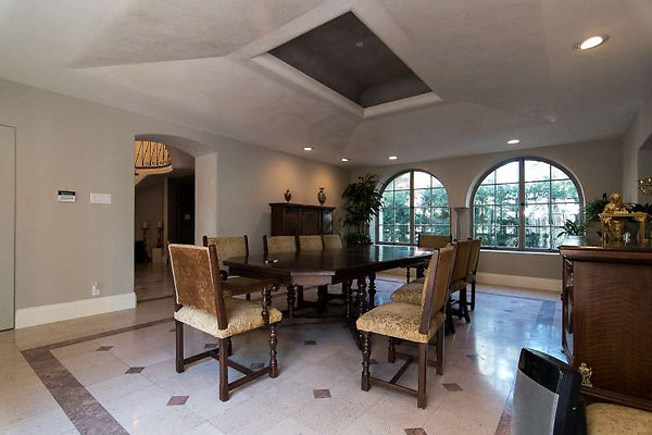 9883 dining 1 9883 dining 1