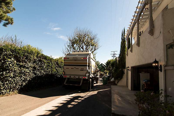 9883 garage 3 9883 garage 3