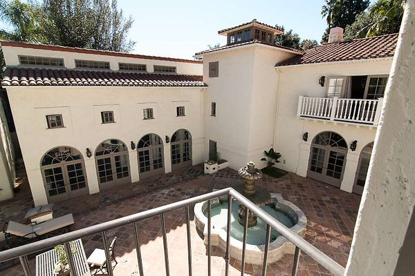 9883 courtyard 2 9883 courtyard 2