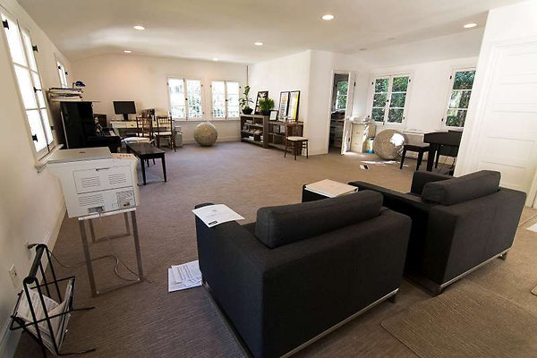 9883 studio 3 9883 studio 3