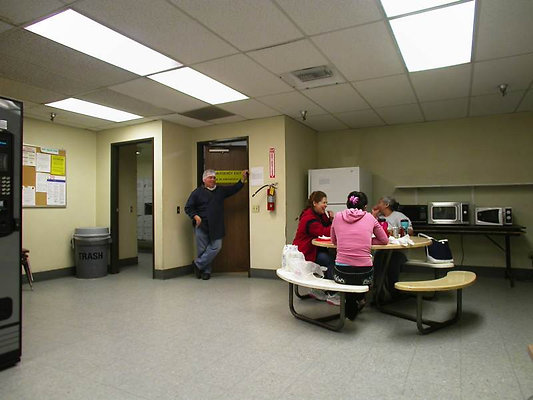 8525 breakroom 4