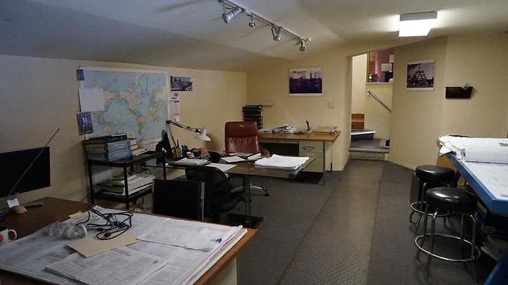 UNIVERSAL-A105-LA-23 UNIVERSAL-A105-LA-23