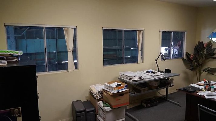 UNIVERSAL-A105-LA-22 UNIVERSAL-A105-LA-22