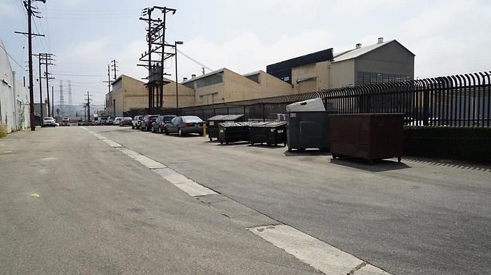 UNIVERSAL-A105-LA-28 UNIVERSAL-A105-LA-28