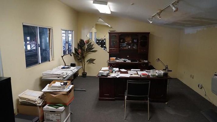 UNIVERSAL-A105-LA-20 UNIVERSAL-A105-LA-20