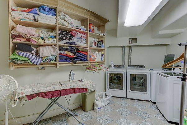 UNIVERSAL-A694-CHW-89