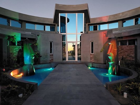 z 6 Five Star 10056 Wornom Ave Sunland