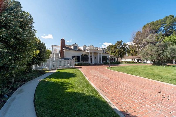 CAST TolucaLake 8993