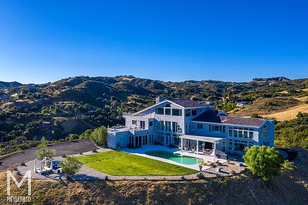 album-d216760959-downloads