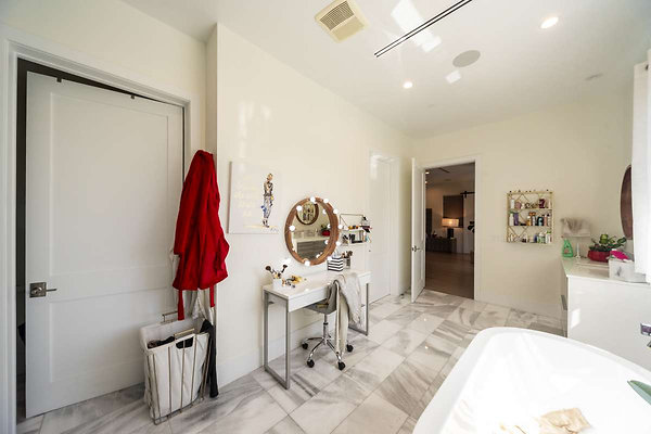13646 bath 4