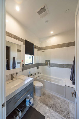 13646 bath 5