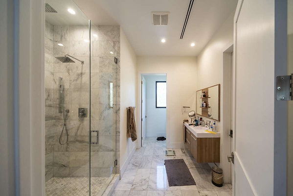 13646 bath 10
