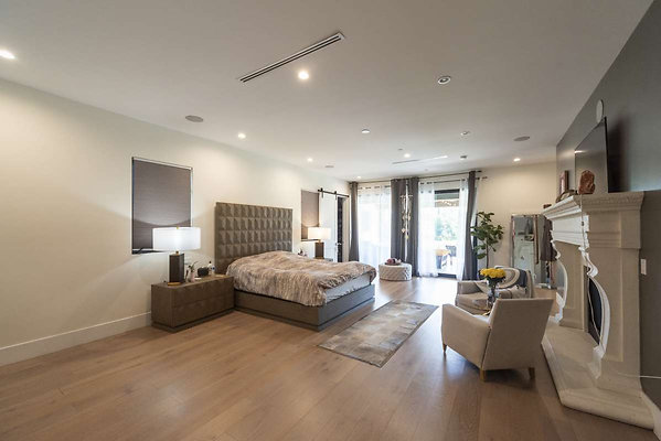 13646 bed 1