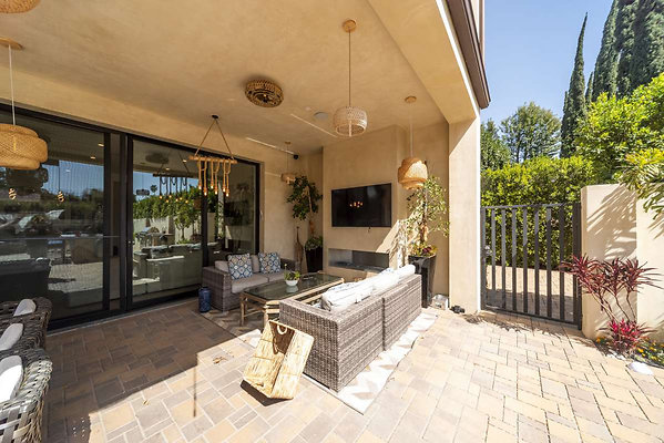 13646 patio 5