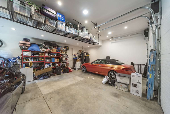 13646 garage 5