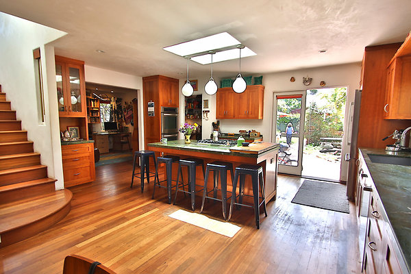 UNIVERSAL-CW045-VEN-21