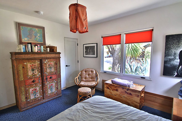 UNIVERSAL-CW045-VEN-36