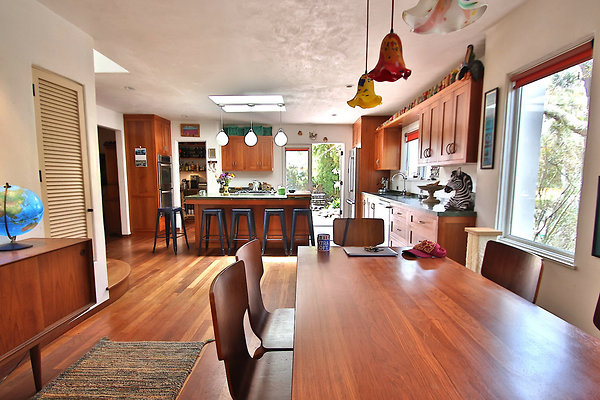 UNIVERSAL-CW045-VEN-16