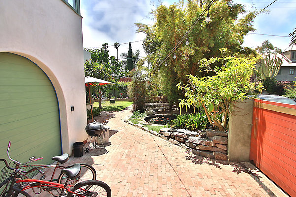 UNIVERSAL-CW045-VEN-56