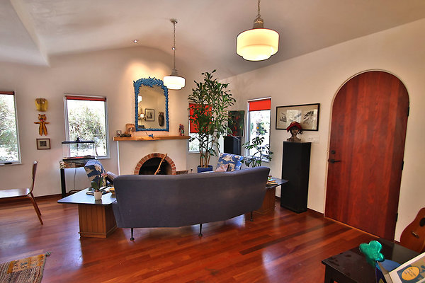 UNIVERSAL-CW045-VEN-9