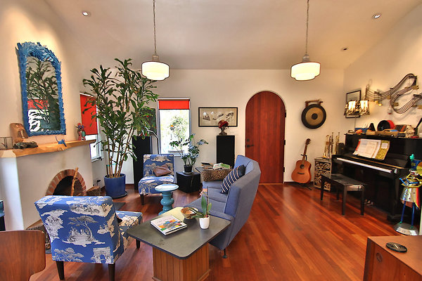 UNIVERSAL-CW045-VEN-10